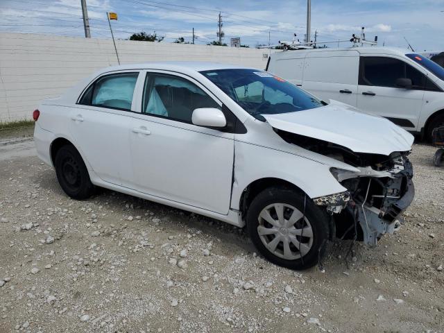 Sedans TOYOTA COROLLA 2012 White