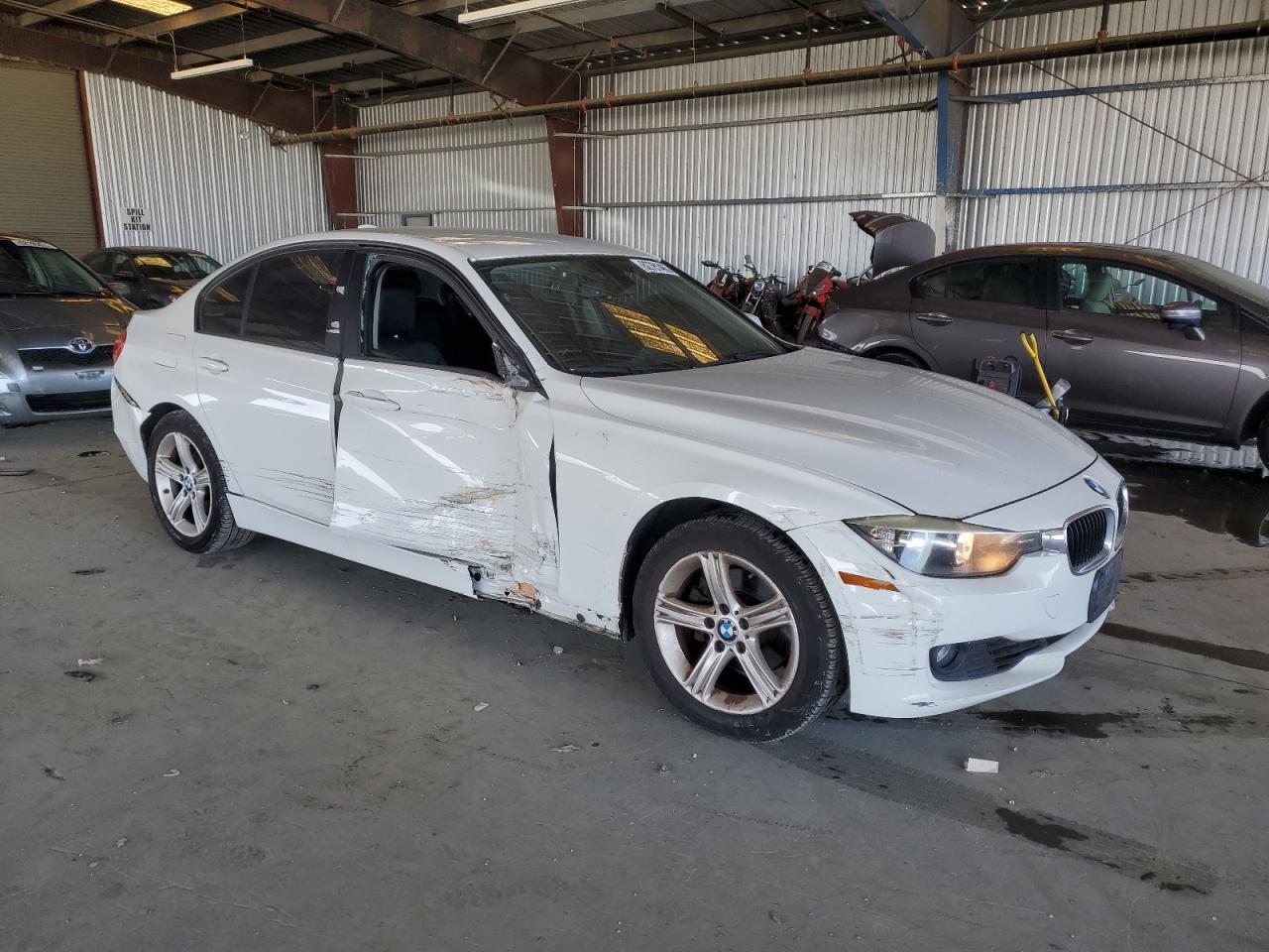 BMW 3 SERIES 2013 VIN WBA3C1G56DNR44970 photo 4