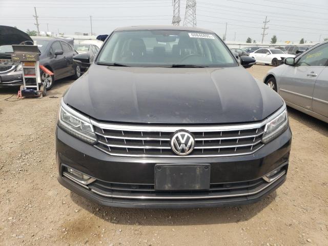  VOLKSWAGEN PASSAT 2017 Black