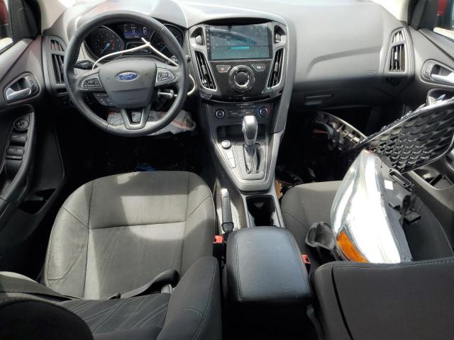 Хетчбеки FORD FOCUS 2015 Червоний