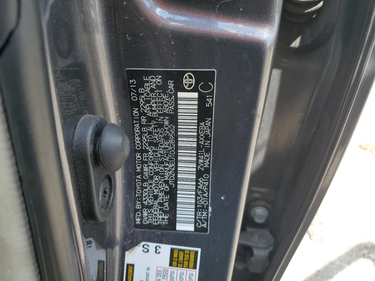 2013 Toyota Prius V VIN: JTDZN3EU1D3289562 Lot: 62781895