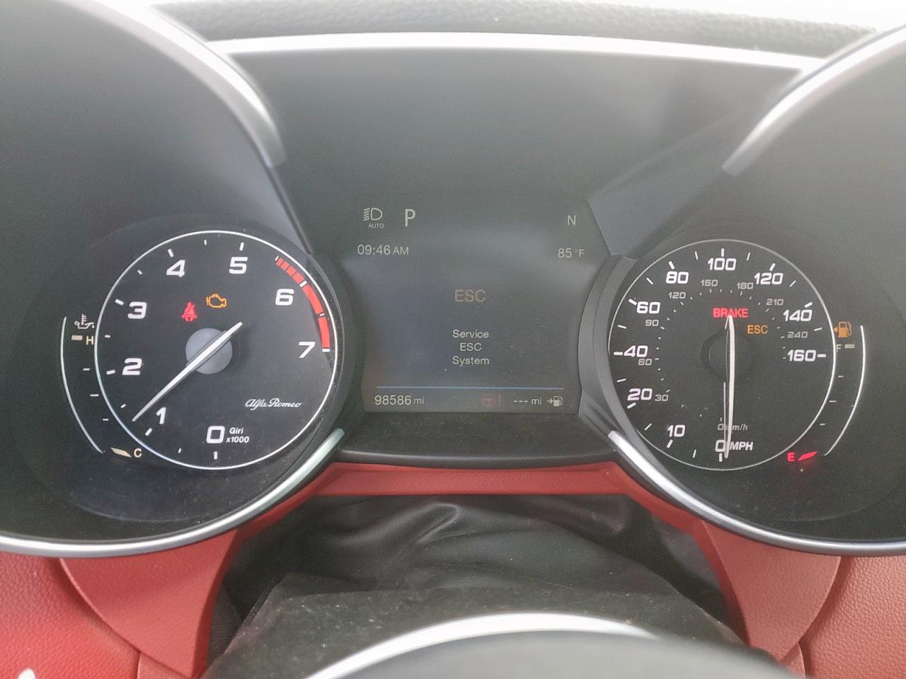 2018 Alfa Romeo Giulia Ti VIN: ZARFAECNXJ7566371 Lot: 61150805