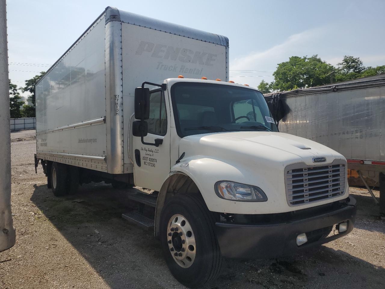 2018 Freightliner Business Class M2 106 Box Truck for Sale in Lexington, KY - Normal Wear