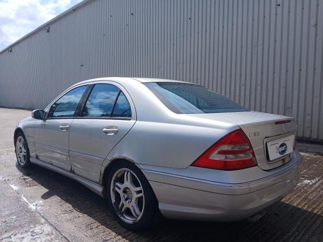 2001 MERCEDES BENZ C32 AMG