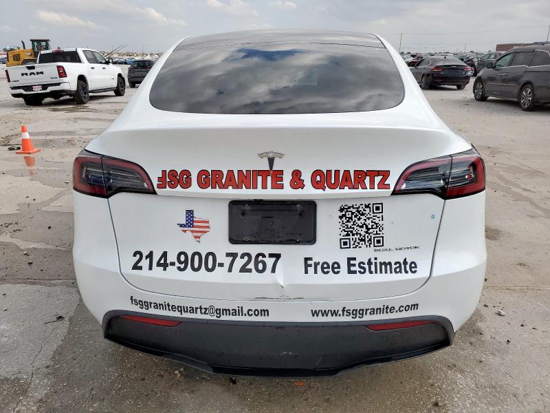  TESLA MODEL Y 2024 Biały