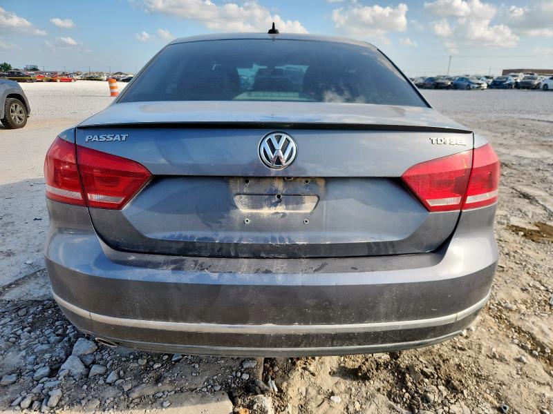  VOLKSWAGEN PASSAT 2014 Szary