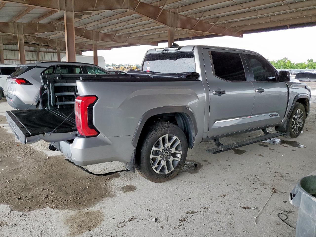 TOYOTA TUNDRA 2024 VIN 5TFMA5AB2RX036191 фото 3