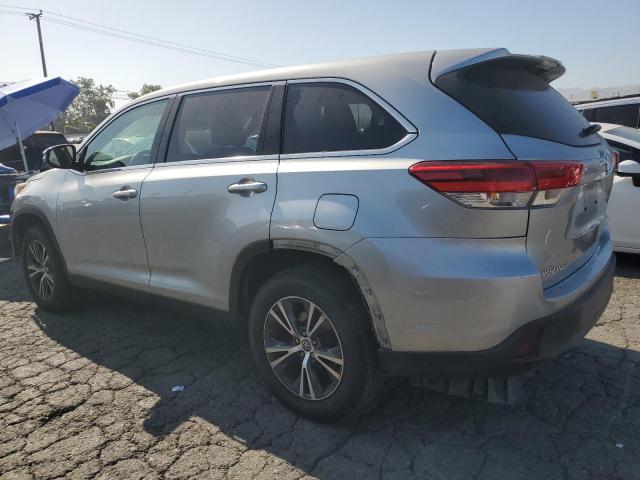  TOYOTA HIGHLANDER 2019 Srebrny