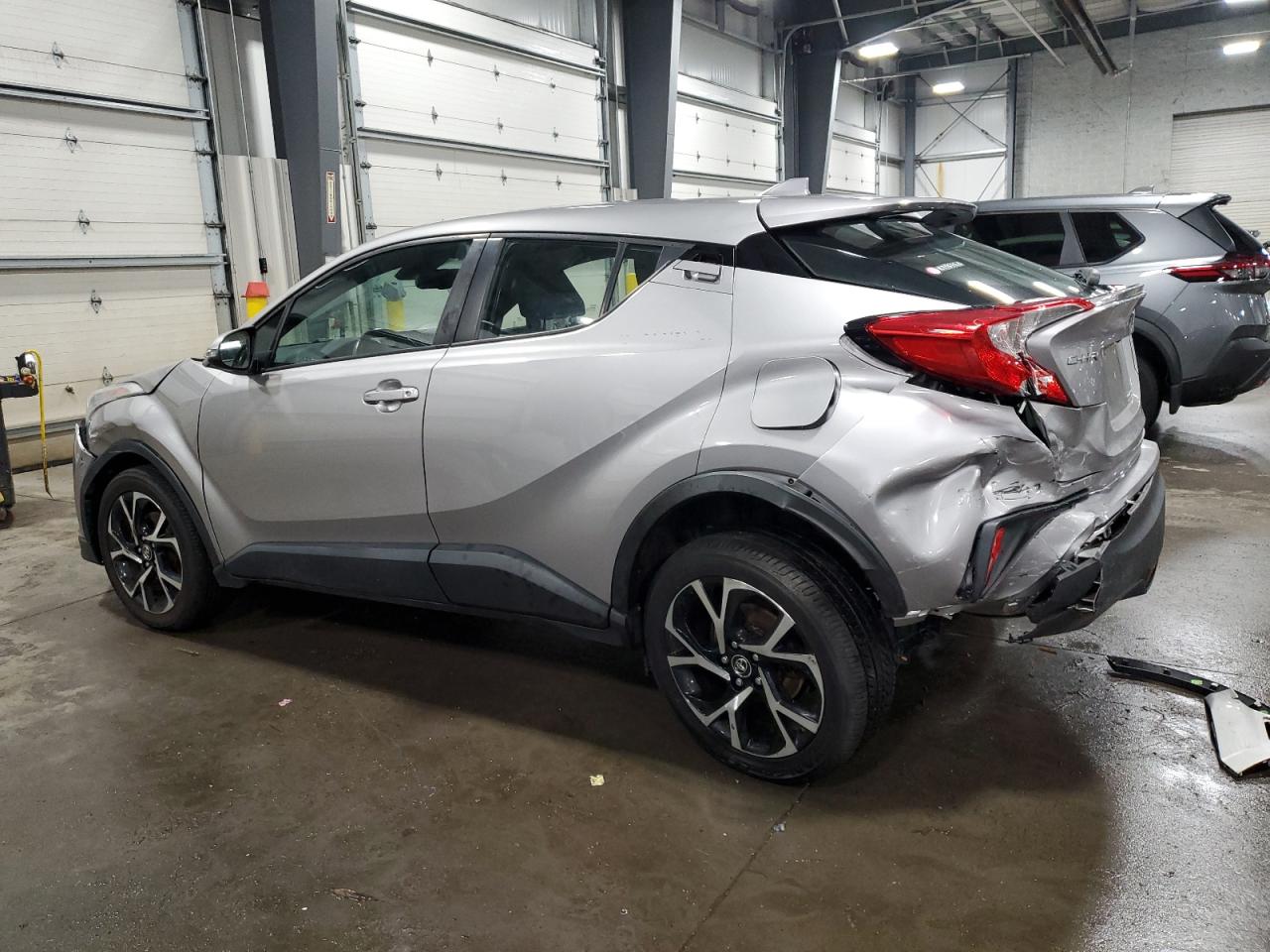 TOYOTA C-HR 2018 VIN NMTKHMBX3JR039617 фото 2