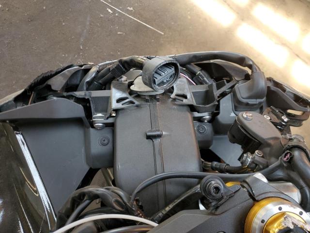 2024 YAMAHA YZFR1M   