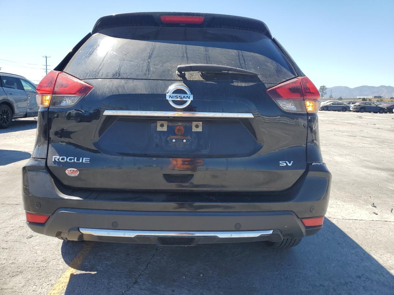 2020 Nissan Rogue S VIN: JN8AT2MT1LW001918 Lot: 62707015