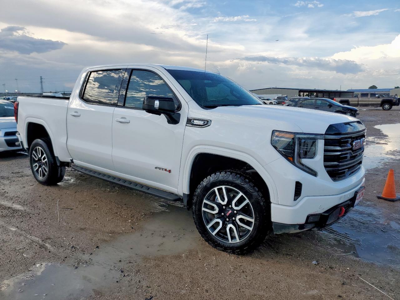 1GTUUEE84SZ198274 GMC SIERRA 2025
