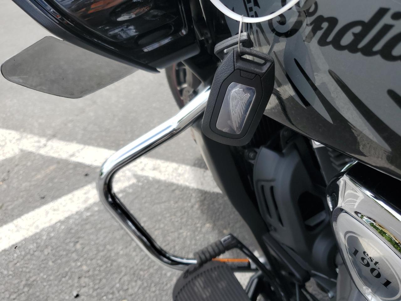 INDIAN MOTORCYCLE CO. CHALLENGER 2023 VIN 56KLCARR8P3416408 zdjęcie 8