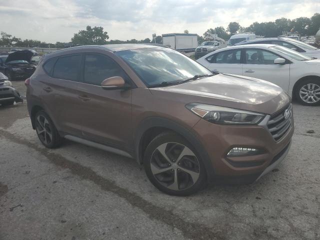  HYUNDAI TUCSON 2017 Коричневый