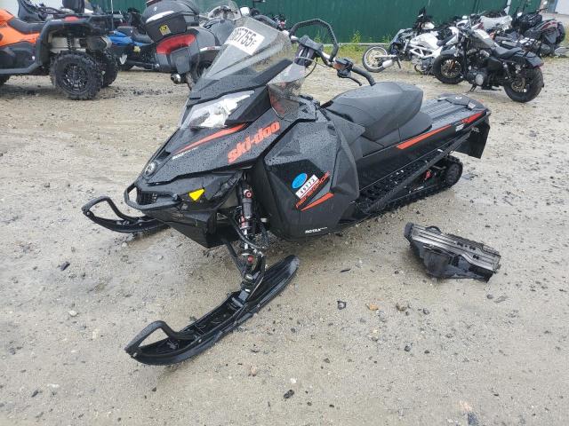 2015 SKIDOO RENEGADE  