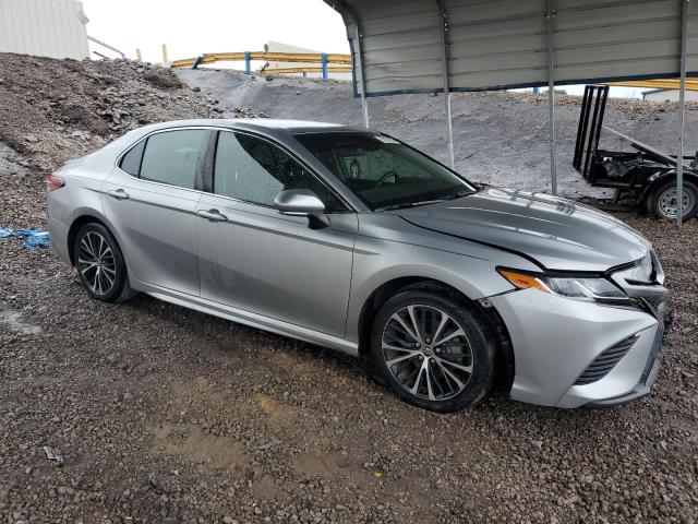  TOYOTA CAMRY 2018 Серебристый