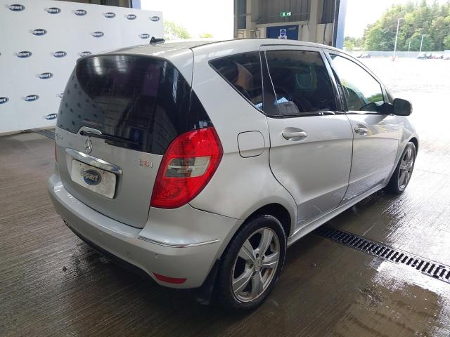 2010 MERCEDES BENZ A180CDI AV