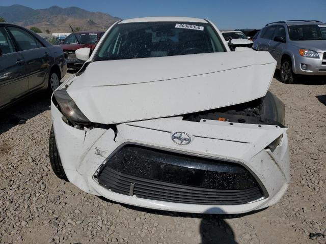  TOYOTA SCION 2016 White
