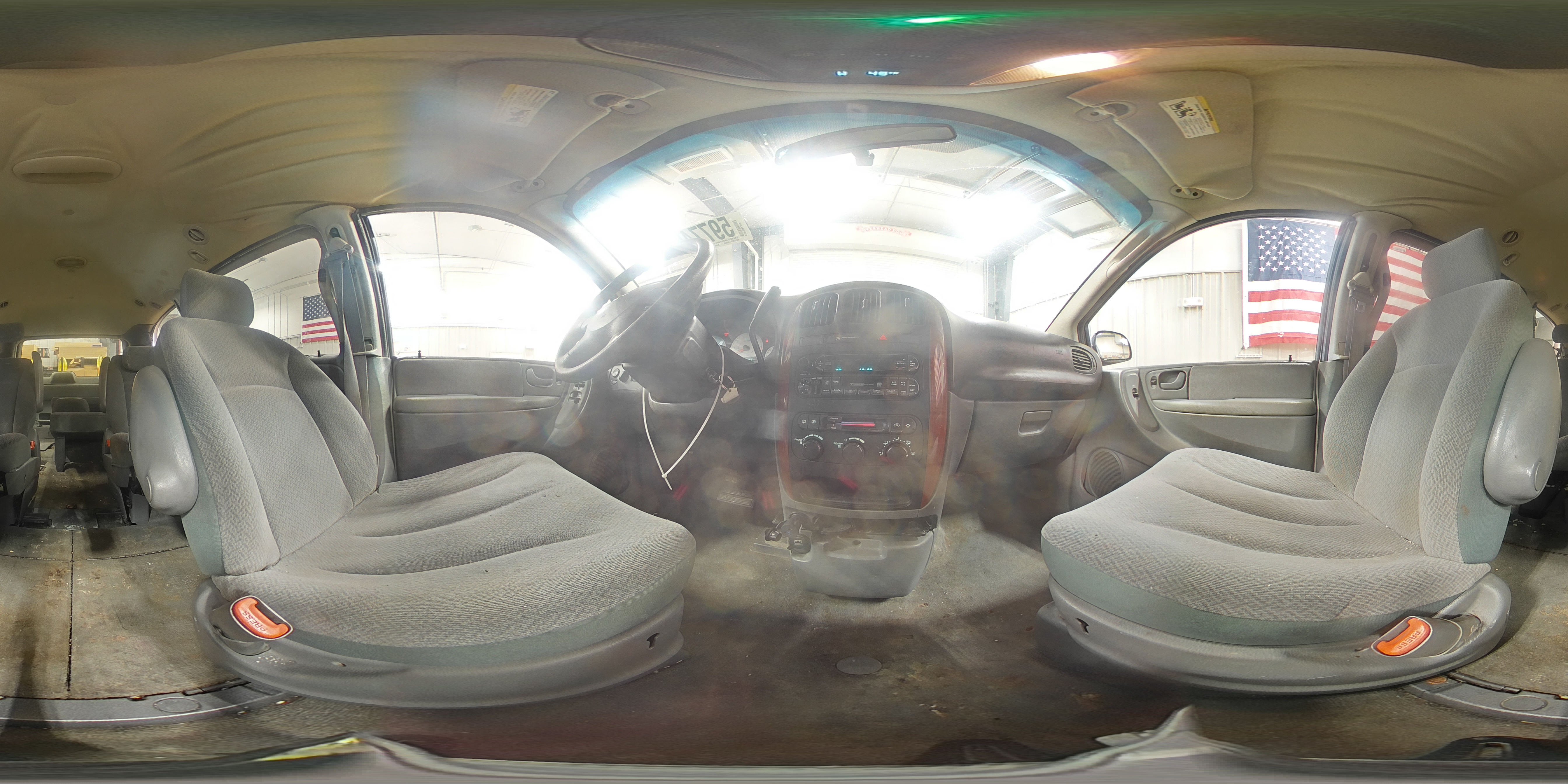 2005 Chrysler Town & Country Lx VIN: 2C4GP44R35R597796 Lot: 59774565