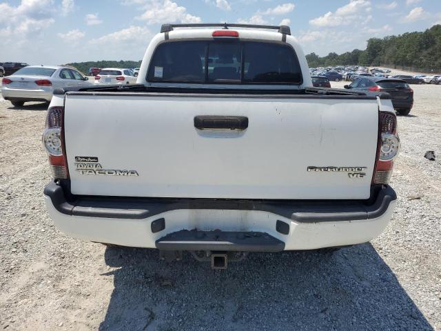  TOYOTA TACOMA 2015 Белый