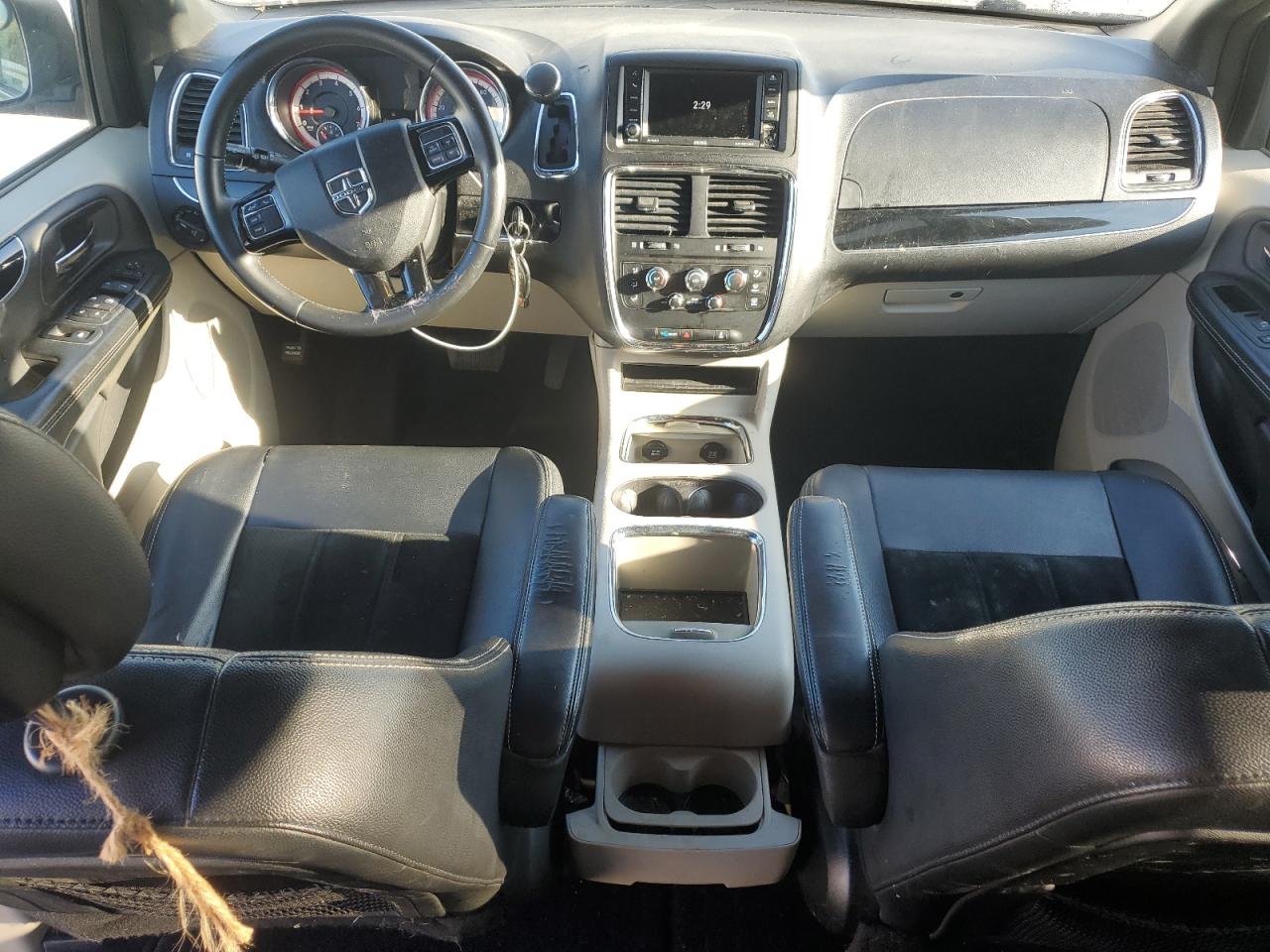 DODGE CARAVAN 2017 VIN 2C4RDGCG1HR685334 zdjęcie 8