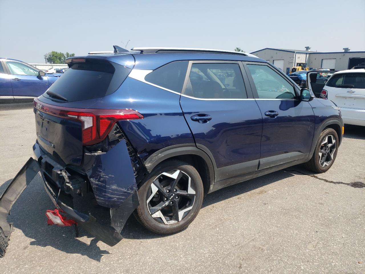 KIA SELTOS 2024 VIN KNDER2AA2R7477287 photo 3
