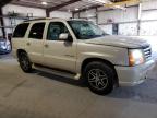 Eldridge, IA에서 판매 중인 2005 Cadillac Escalade Luxury - Minor Dent/Scratches
