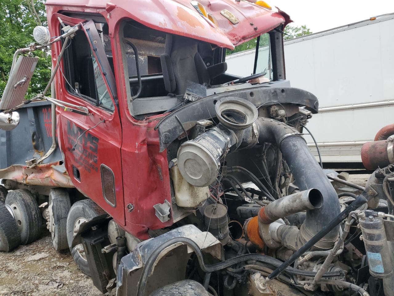 MACK ALL MODELS 1999 VIN 1M2AD09C2XW008352 photo 9