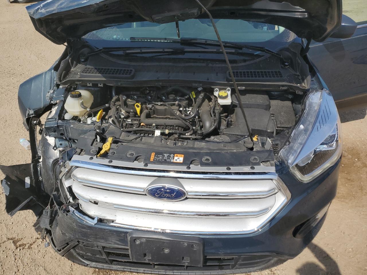 1FMCU9HD5KUA92355 FORD ESCAPE 2019