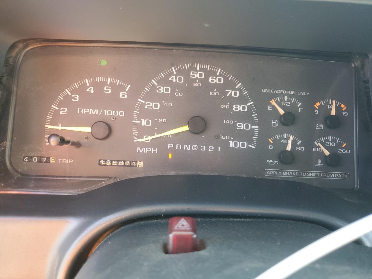 1998 Chevrolet Tahoe K1500 VIN: 1GNEK13R0WJ313706 Lot: 61010445