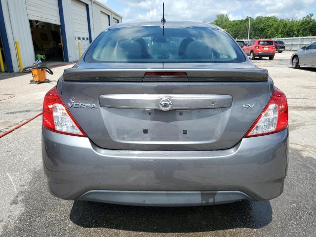  NISSAN VERSA 2017 Серый