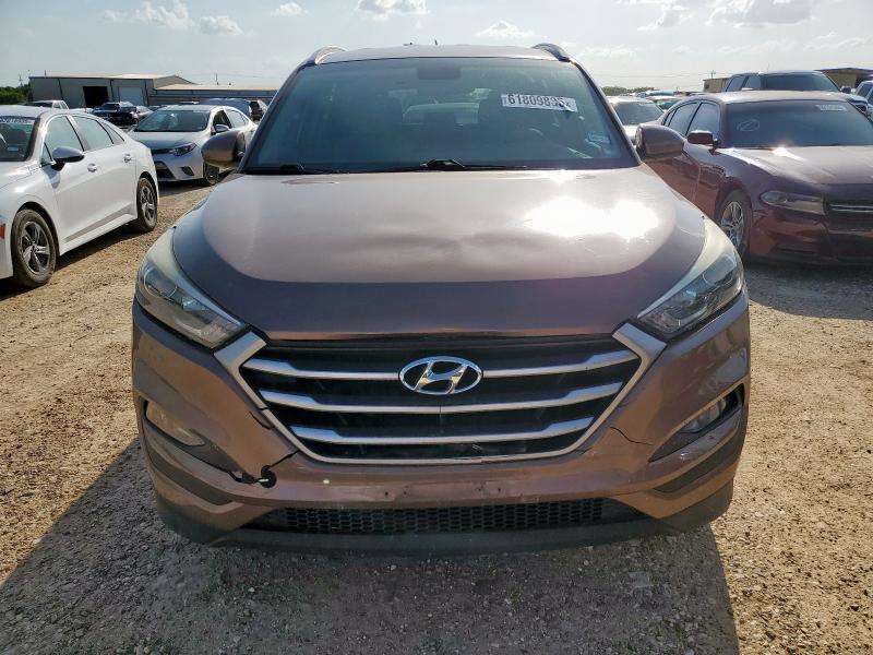  HYUNDAI TUCSON 2017 Коричневый