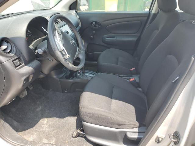  NISSAN VERSA 2019 Srebrny