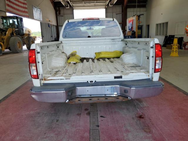 Pickups NISSAN FRONTIER 2015 Biały
