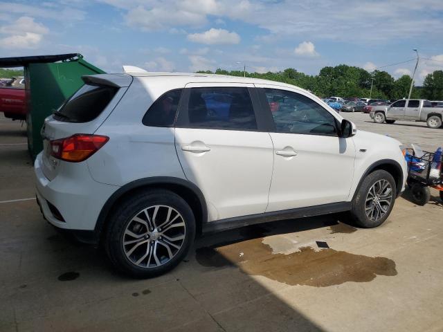  MITSUBISHI OUTLANDER 2019 Biały