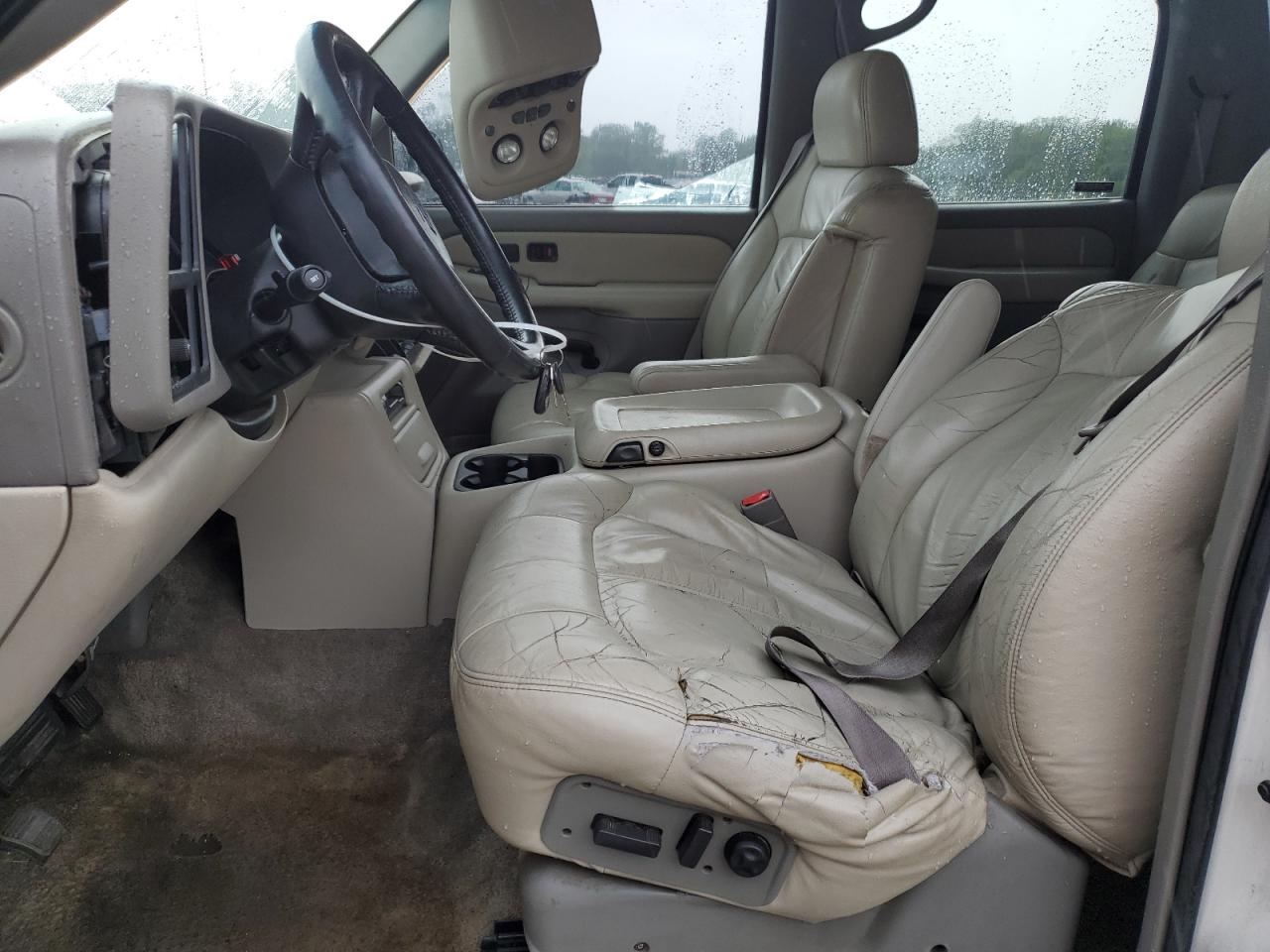 2002 Chevrolet Suburban K2500 VIN: 3GNGK26GX2G132763 Lot: 59741425