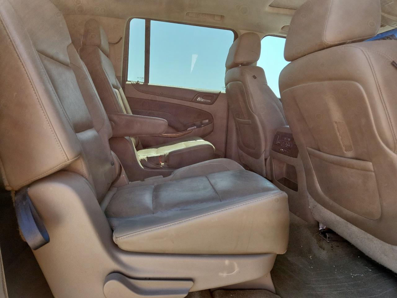 2015 Chevrolet Suburban K1500 Ltz VIN: 1GNSKKKC0FR118633 Lot: 61498835