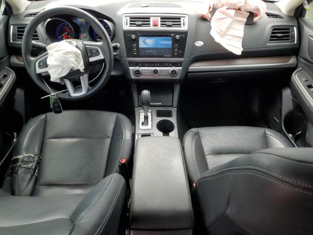  SUBARU OUTBACK 2017 Granatowy