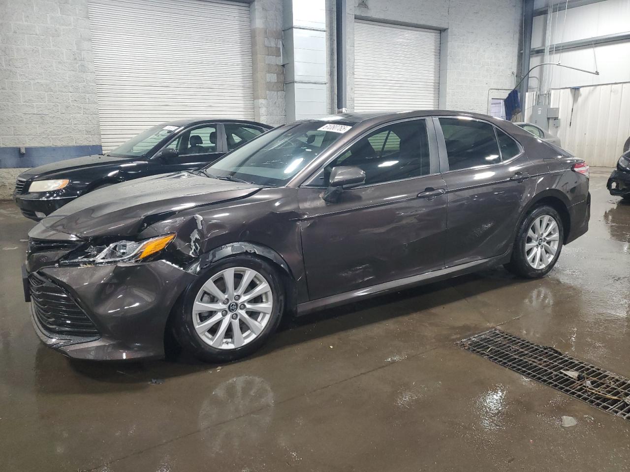 2018 Toyota Camry L for Sale in Ham Lake, MN - Front End