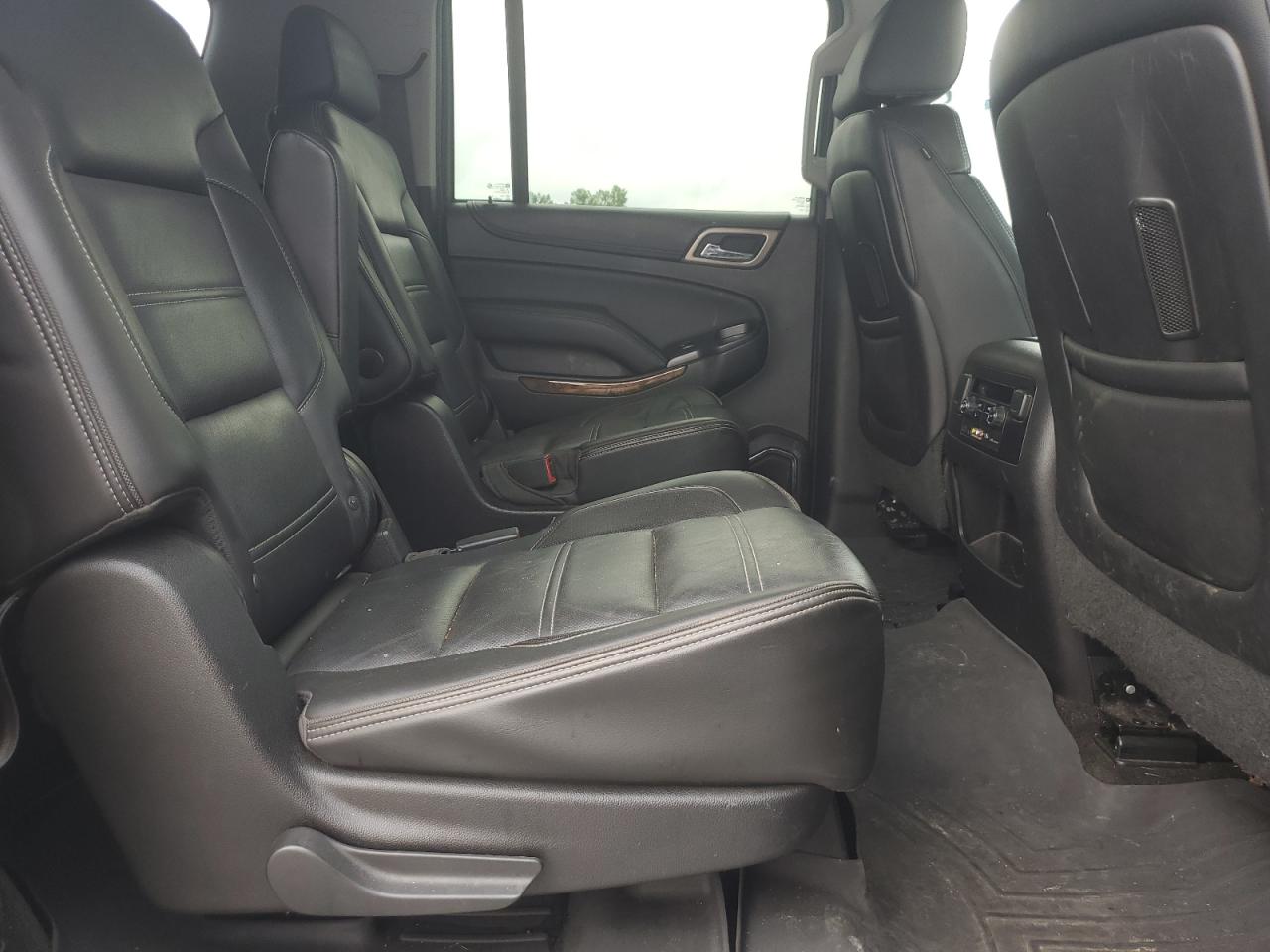 2015 GMC Yukon Xl Denali VIN: 1GKS2JKJXFR553522 Lot: 62652265