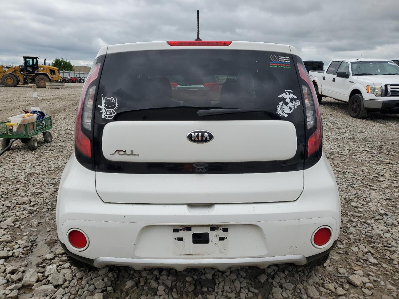 2017 Kia Soul + VIN: KNDJP3A57H7424824 Lot: 62897335