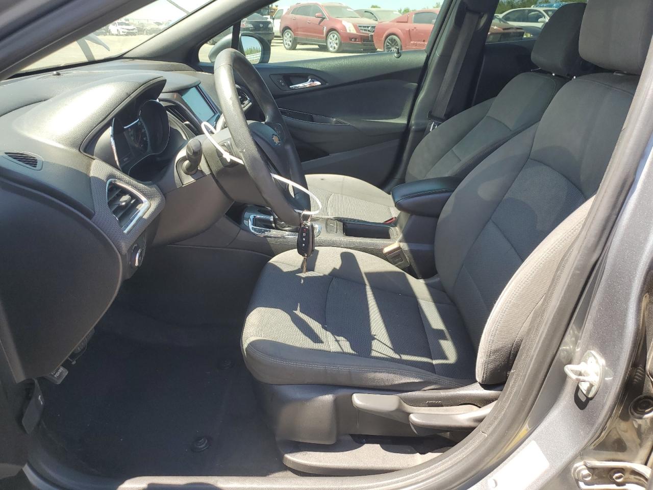 1G1BE5SM1J7246824 CHEVROLET CRUZE 2018