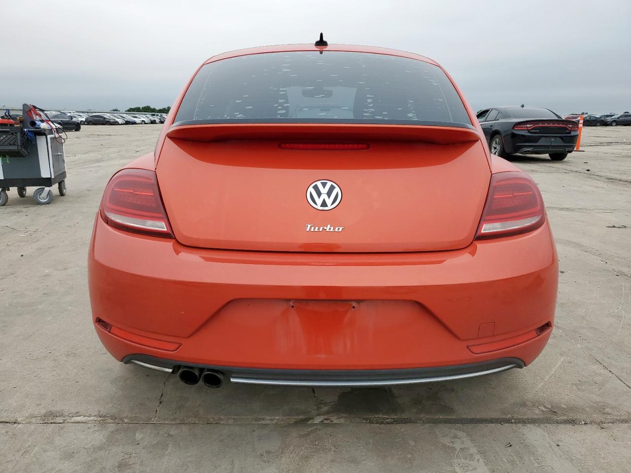 2018 Volkswagen Beetle S VIN: 3VWFD7AT6JM704859 Lot: 59862545