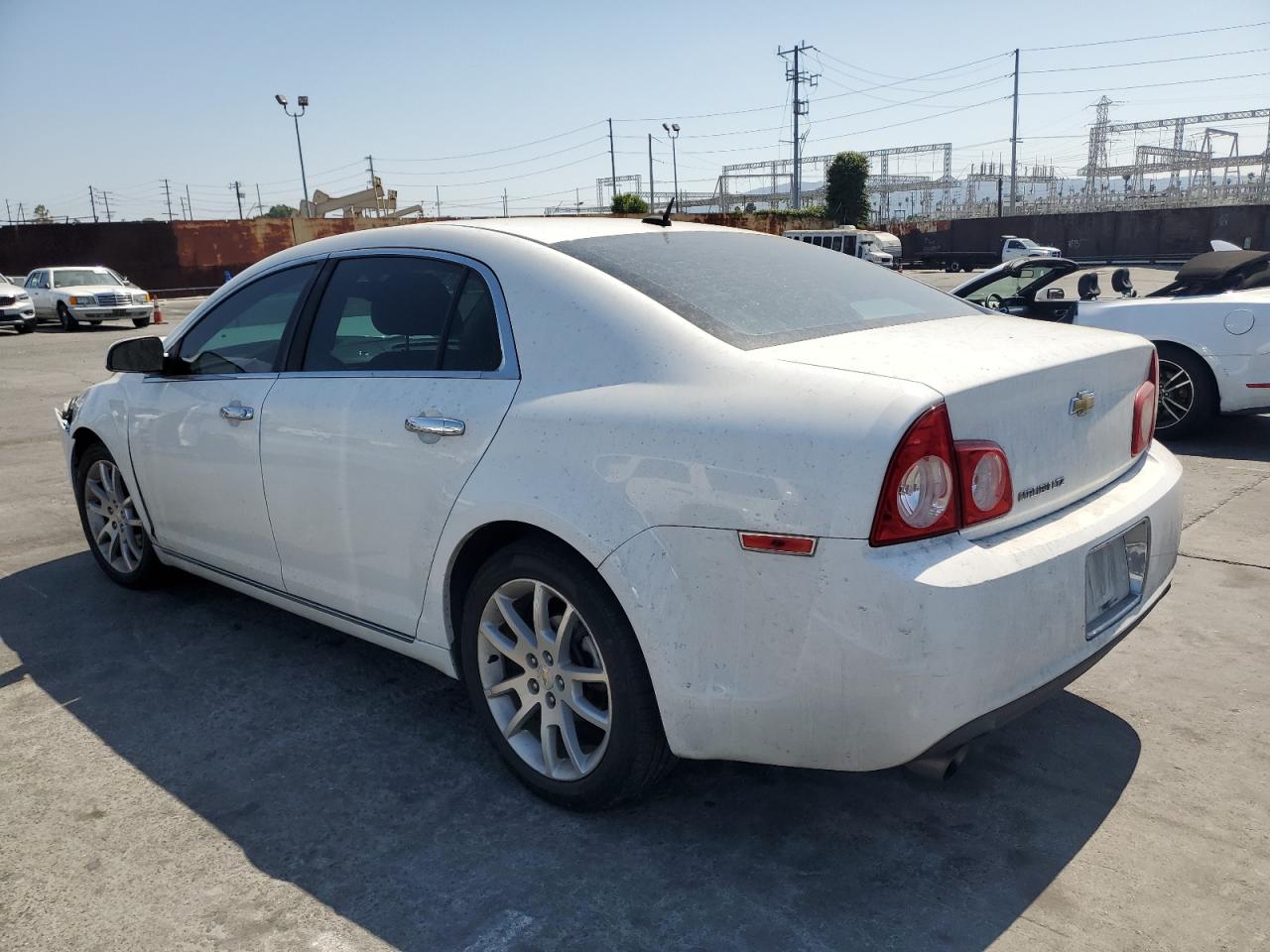 CHEVROLET MALIBU 2011 VIN 1G1ZE5E76BF392373 фото 2