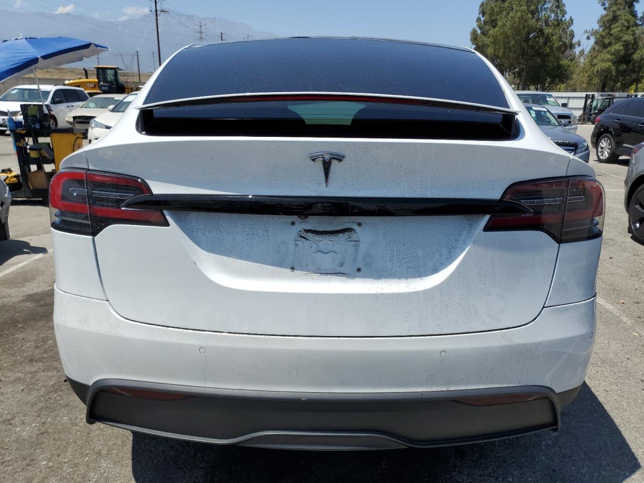 2021 Tesla Model X VIN: 5YJXCBE56MF326365 Lot: 62170525