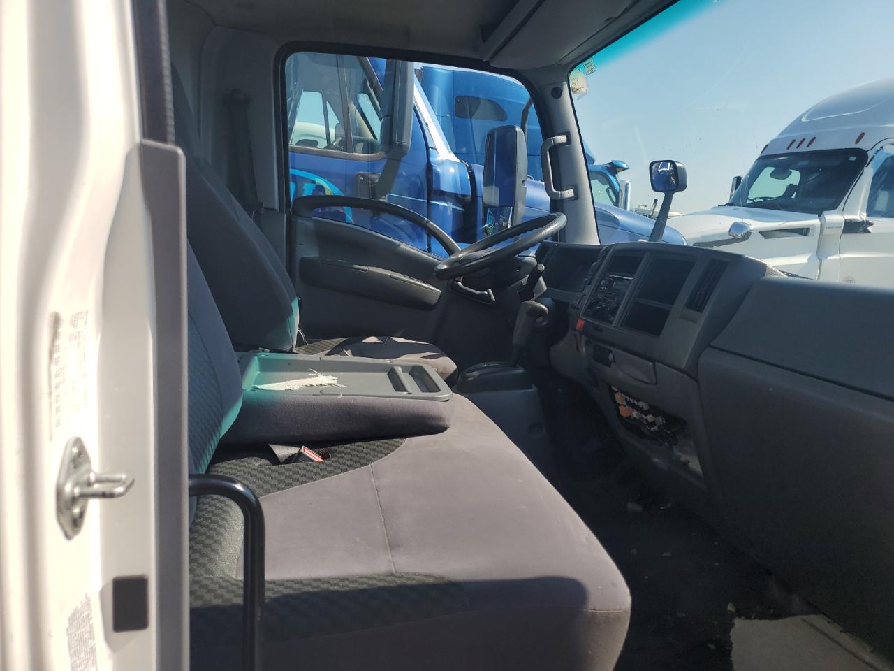ISUZU All Models 2015 VIN 54DC4W1C5FS801478 фото 11