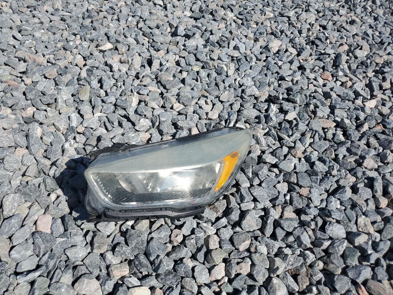 1FMCU9G91HUA28335 FORD ESCAPE 2017