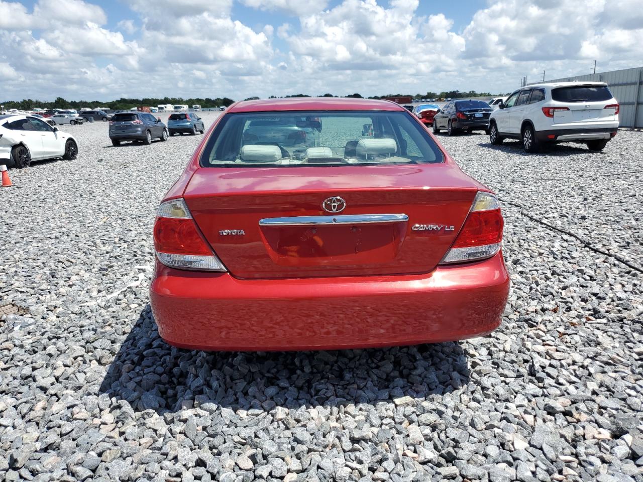 2005 Toyota Camry Le VIN: 4T1BE32KX5U077562 Lot: 62060625