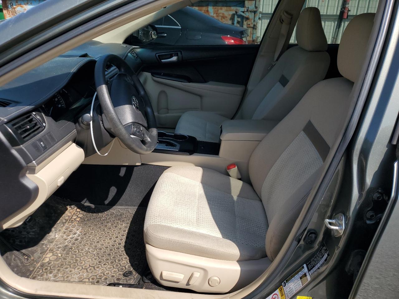 2014 Toyota Camry L VIN: 4T1BF1FK0EU869697 Lot: 61159525