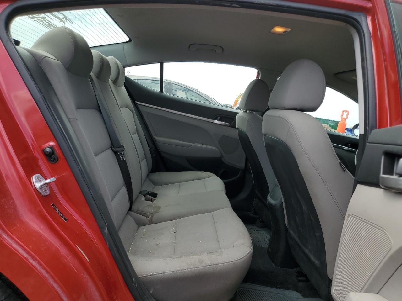 2019 Hyundai Elantra Se VIN: 5NPD74LF7KH483206 Lot: 61682845